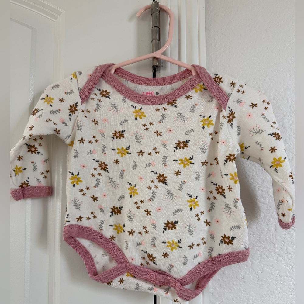 Boutique Floral Long Sleeve Baby Onesie 0-3 months